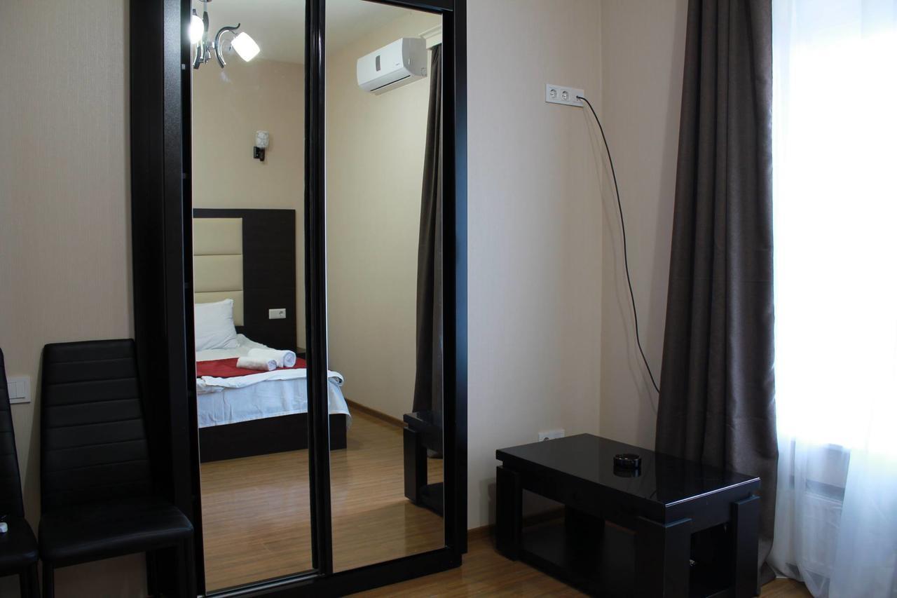 Hotel White Neptun Georgia Tbilisi Buitenkant foto