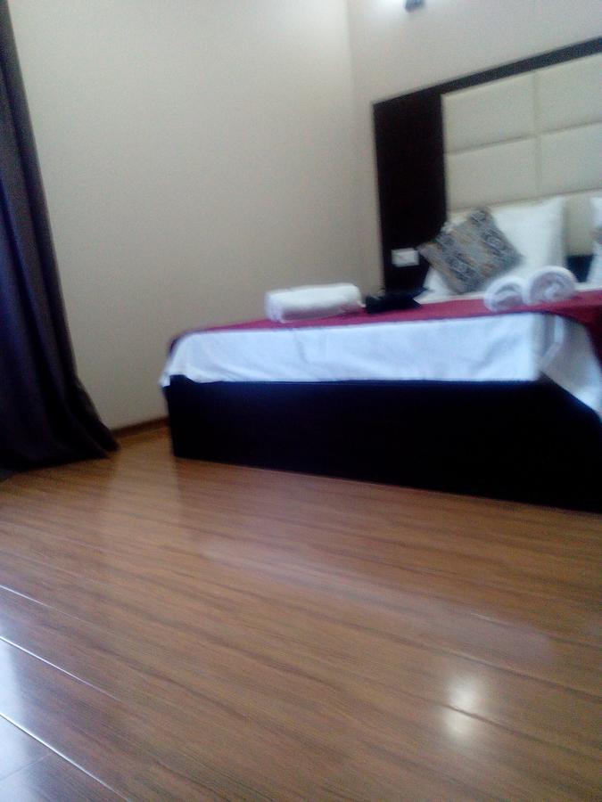 Hotel White Neptun Georgia Tbilisi Buitenkant foto